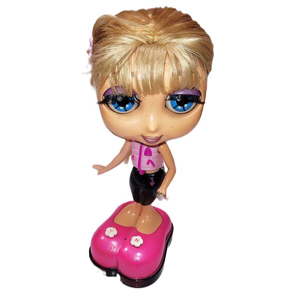 9" Vintage 1999 "Alexa" Interactive Talking Diva Starz W/4 Outfits Lights Up - Picture 3 of 11